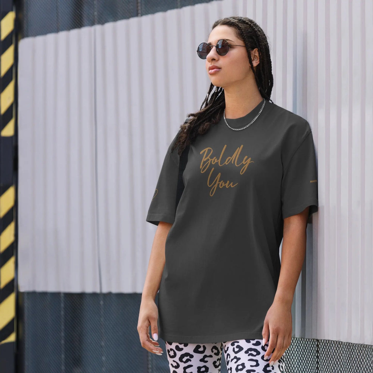 Chic Comfort: Get Cozy in Our Faded Tee with Luxe Gold Stitches